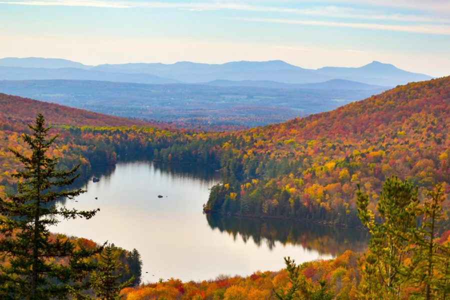Owls+Head+Mountain%2C+VT+had+its+Fall+Foliage+peak+at+2%3A00+on+Monday%2C+October+11%2C+2021.+The+short+hike+to+the+top+has+a+view+of+Lake+Groton+and+many+surrounding+mountains.%0A