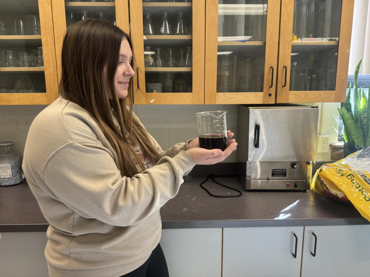 Kaylee Hamlett is seen here in the BMU chemistry lab growing crystals on Tuesday, Feb 6, 2024. Kaylee is doing this project independently and on her own time.