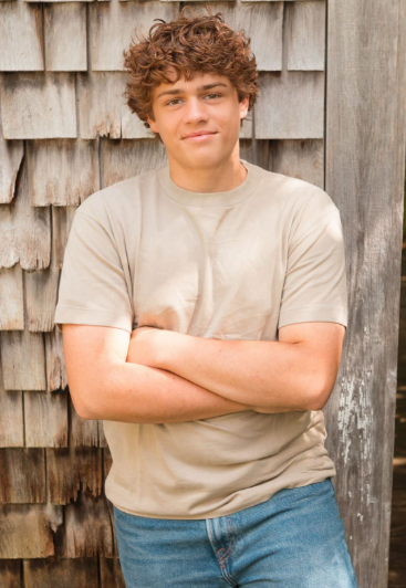 Senior Spotlight:Evan Farquharson