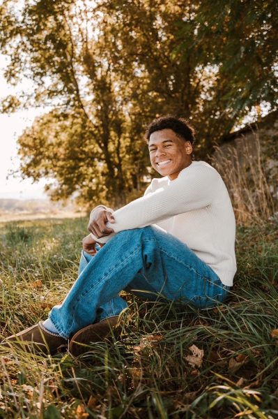 Senior Spotlight:Jamal Saibou